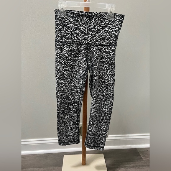 lululemon athletica Pants - Lululemon Black and White Leggings size 6